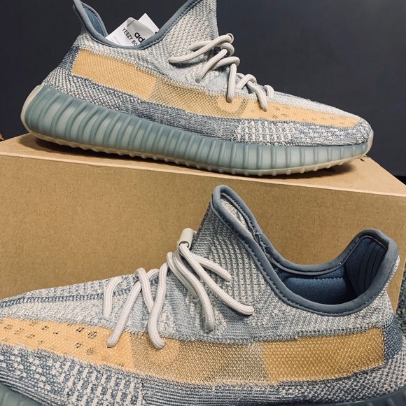 yeezys with nike socks
